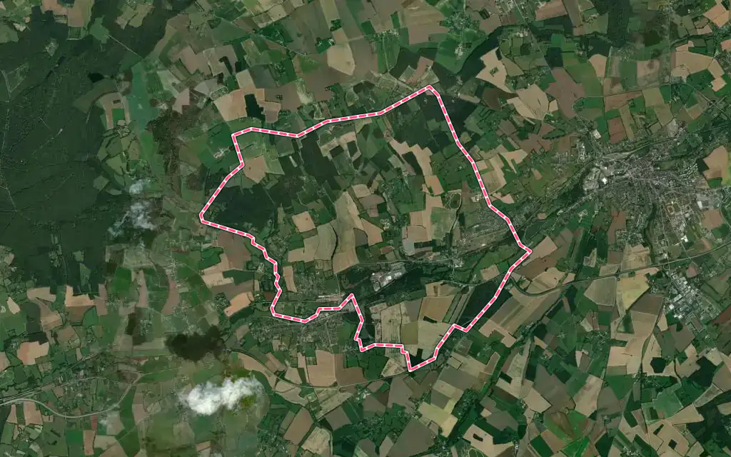 Vue satellite de Rai avec ses contours administratifs