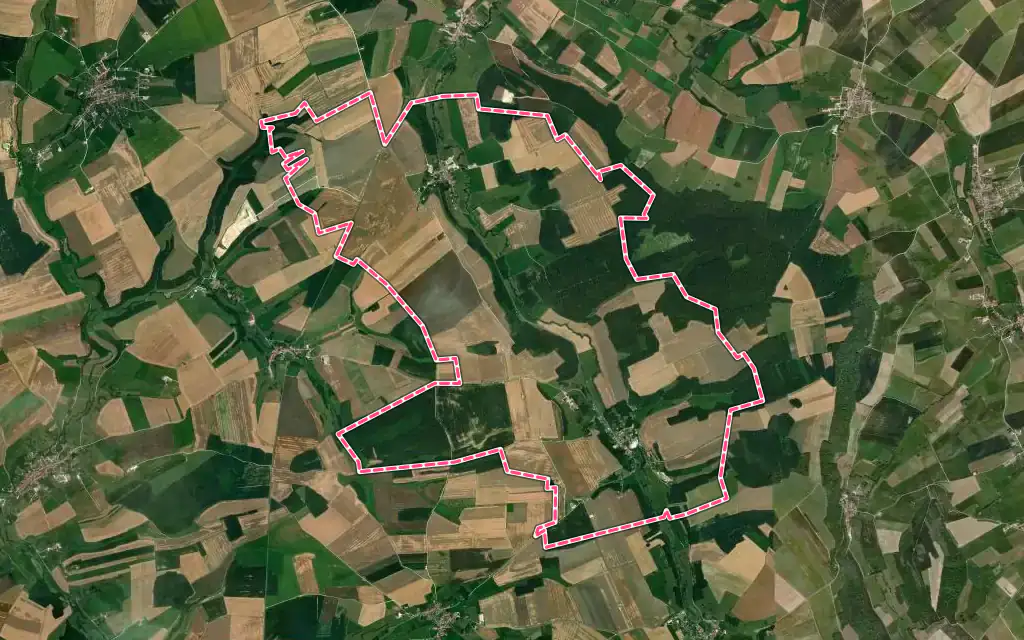 Vue satellite de Raival avec ses contours administratifs
