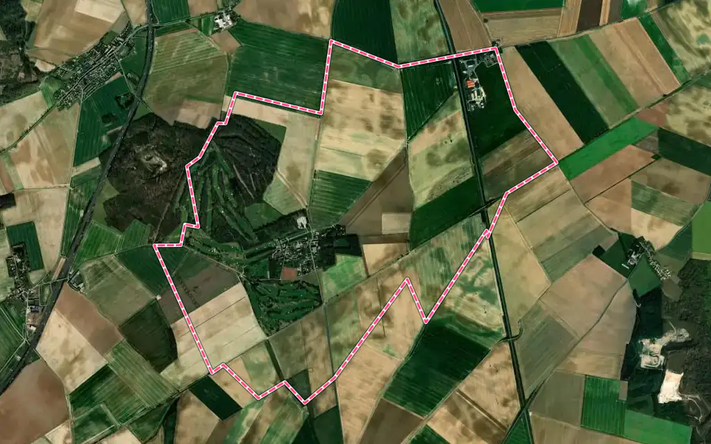 Vue satellite de Raray avec ses contours administratifs