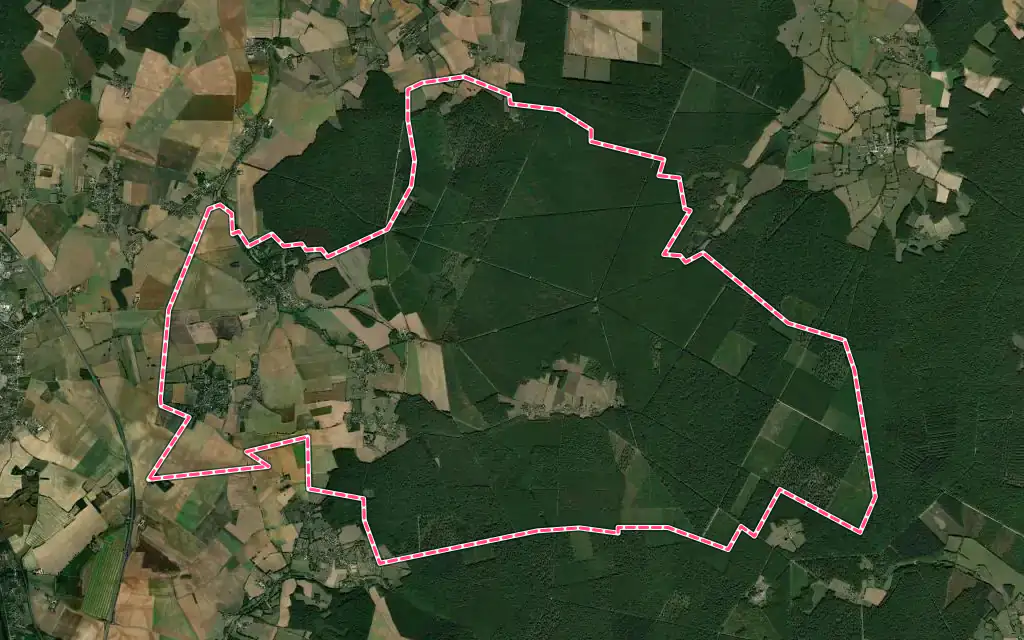 Vue satellite de Raveau avec ses contours administratifs