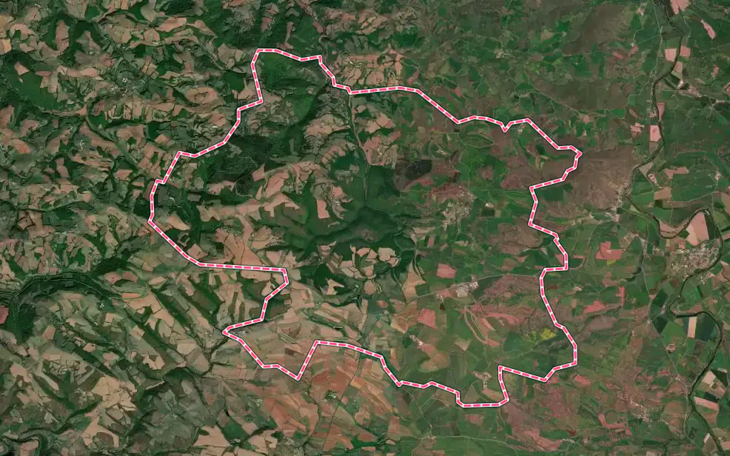 Vue satellite de Rebourguil avec ses contours administratifs