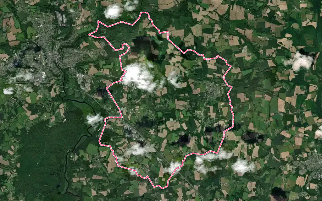 Vue satellite de Rédené avec ses contours administratifs