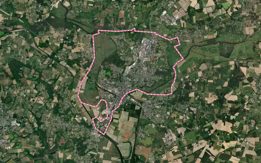 Vue satellite de Redon avec ses contours administratifs