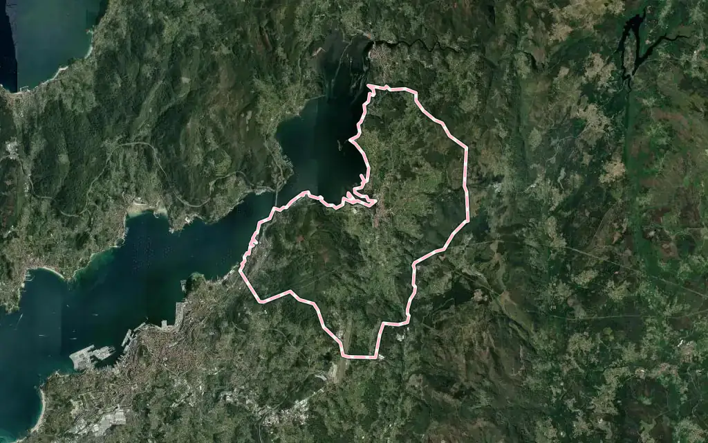 Vista satélite de Redondela con su contorno administrativo