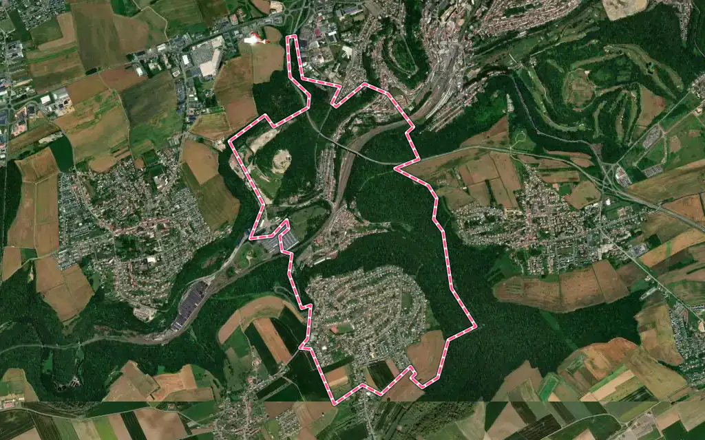 Vue satellite de Réhon avec ses contours administratifs