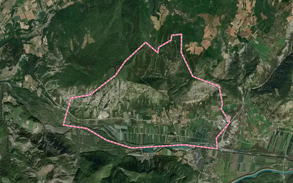 Vue satellite de Remollon avec ses contours administratifs
