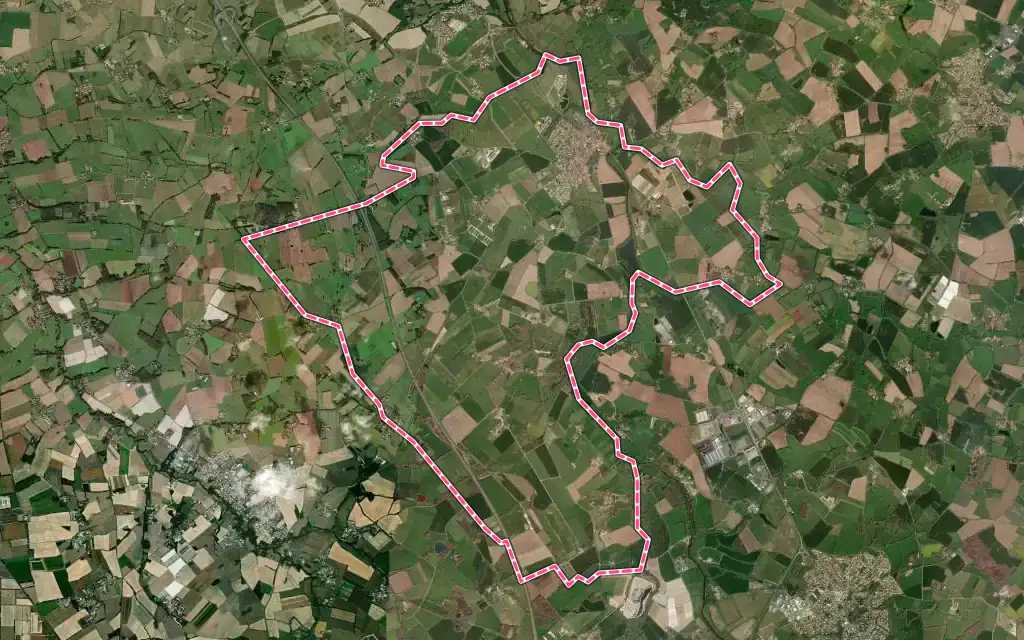 Vue satellite de Remouillé avec ses contours administratifs