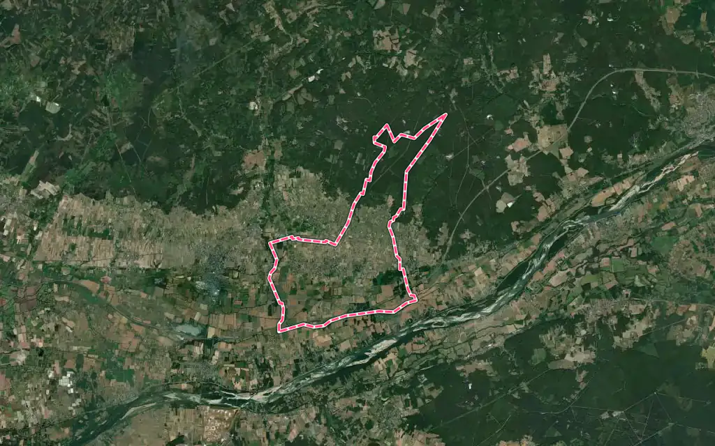 Vue satellite de Restigné avec ses contours administratifs