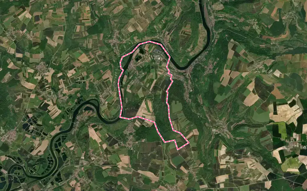Vue satellite de Rettel avec ses contours administratifs