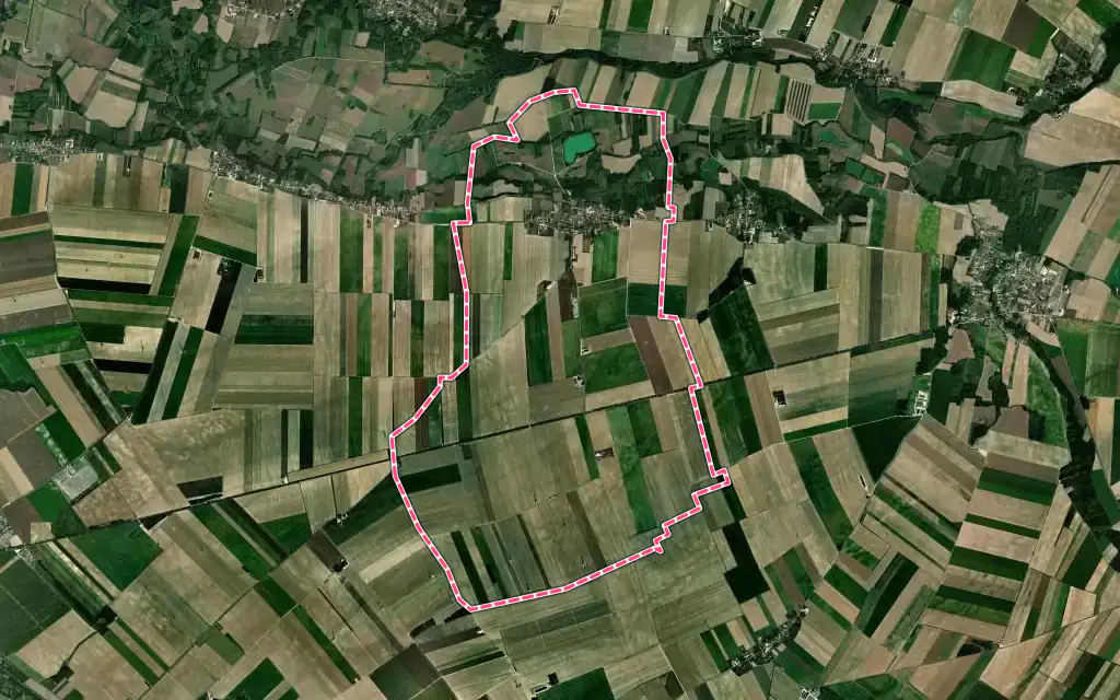 Vue satellite de Rhèges avec ses contours administratifs