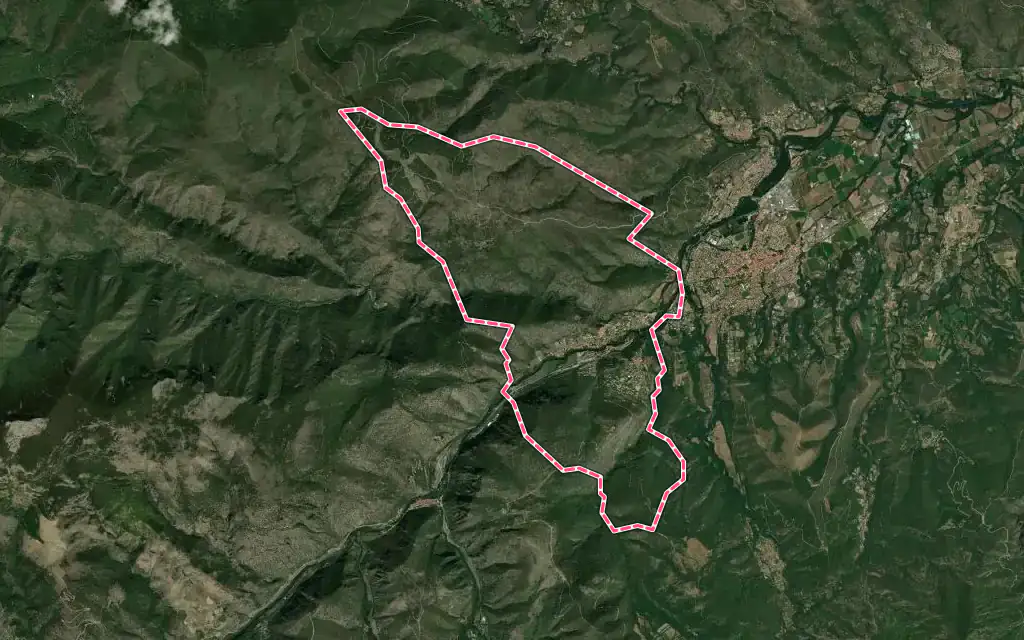 Vue satellite de Ria-Sirach avec ses contours administratifs