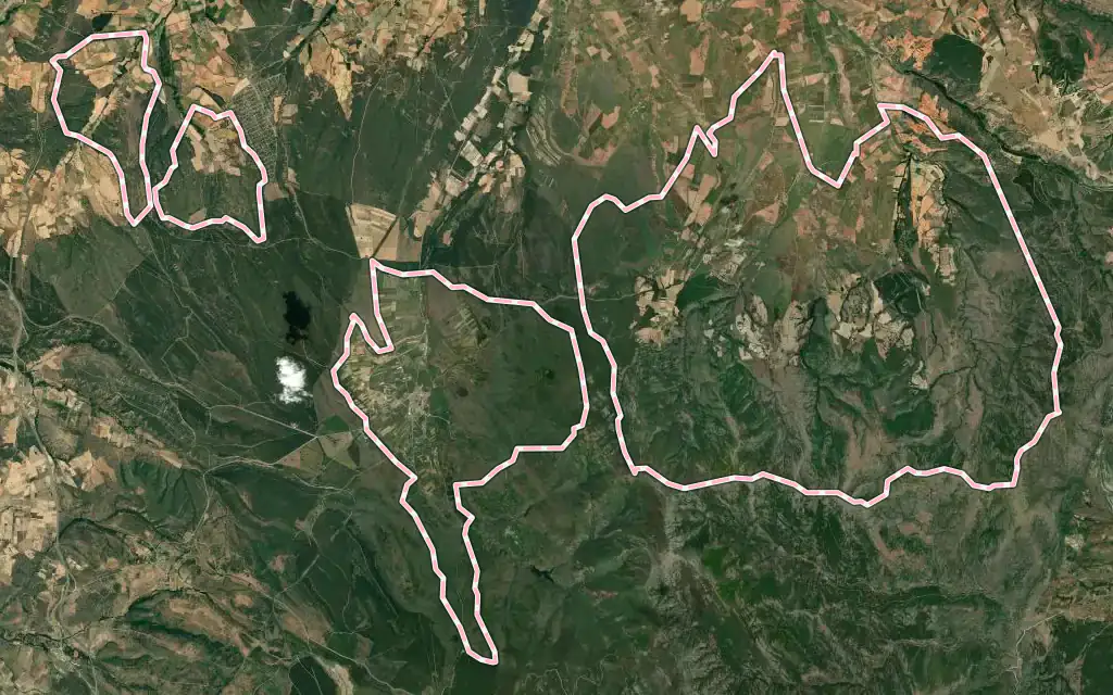 Vista satélite de Riaza con su contorno administrativo