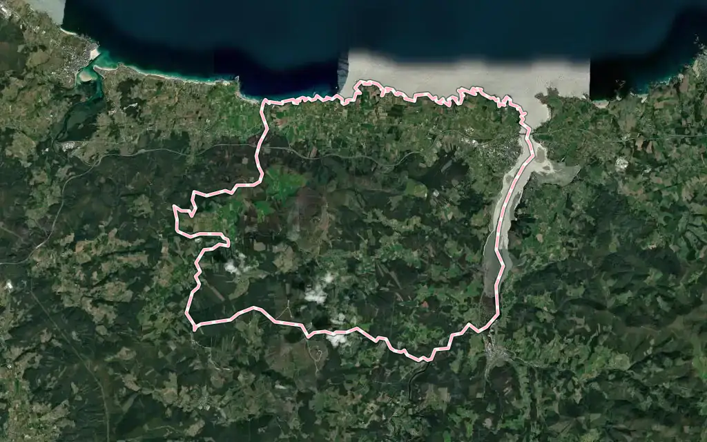 Vista satélite de Ribadeo con su contorno administrativo