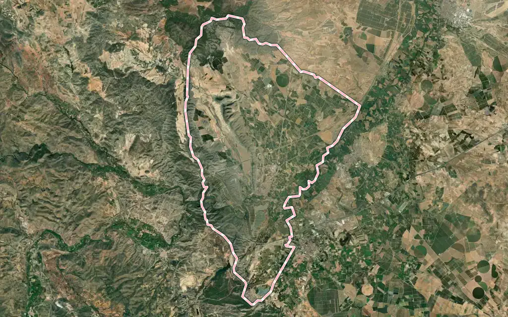 Vista satélite de Ricla con su contorno administrativo