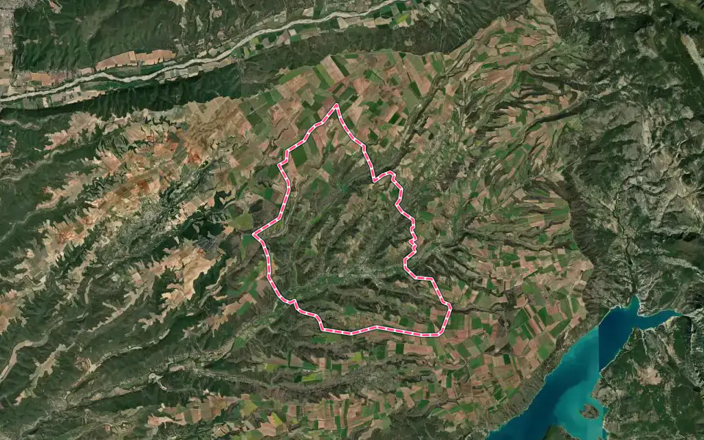 Vue satellite de Riez avec ses contours administratifs