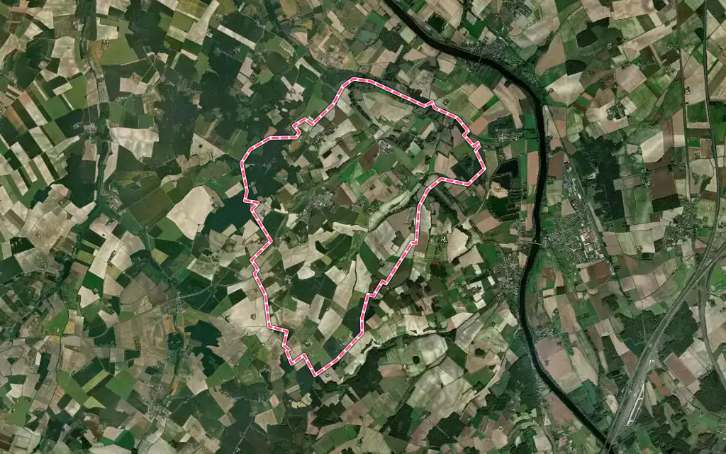 Vue satellite de Rilly-sur-Vienne avec ses contours administratifs