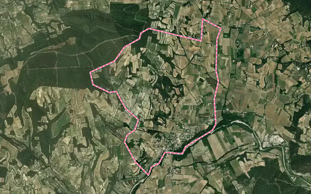 Vue satellite de Roaix avec ses contours administratifs