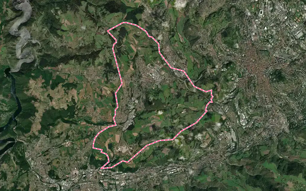Vue satellite de Roche-la-Molière avec ses contours administratifs