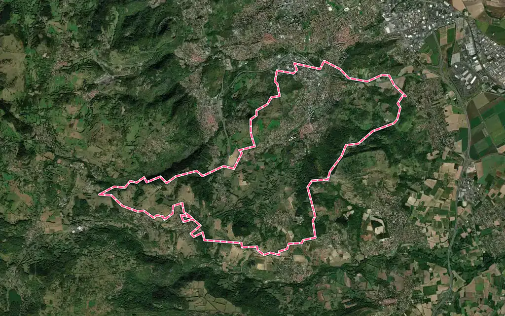 Vue satellite de Romagnat avec ses contours administratifs