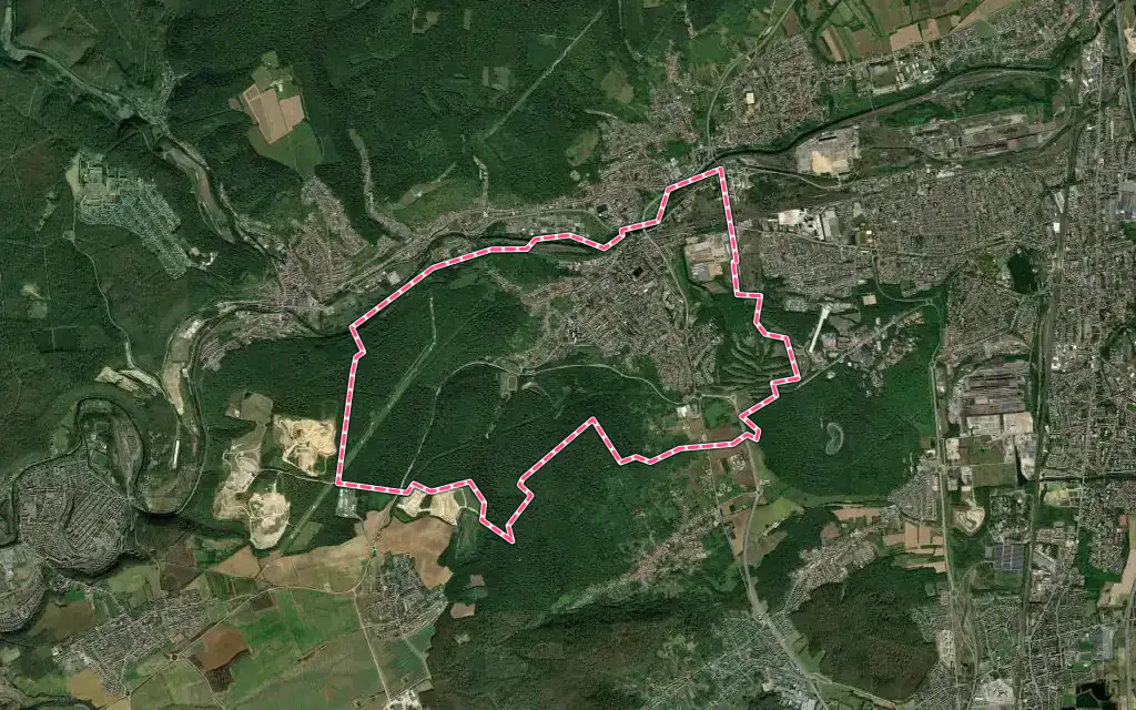 Vue satellite de Rombas avec ses contours administratifs