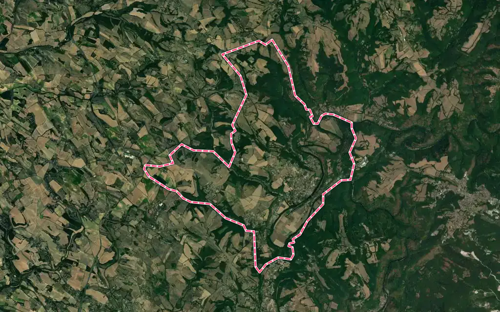 Vue satellite de Roquecourbe avec ses contours administratifs