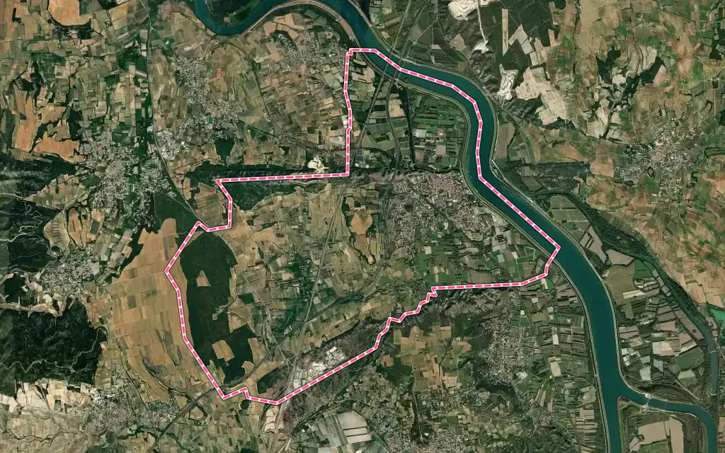 Vue satellite de Roquemaure avec ses contours administratifs