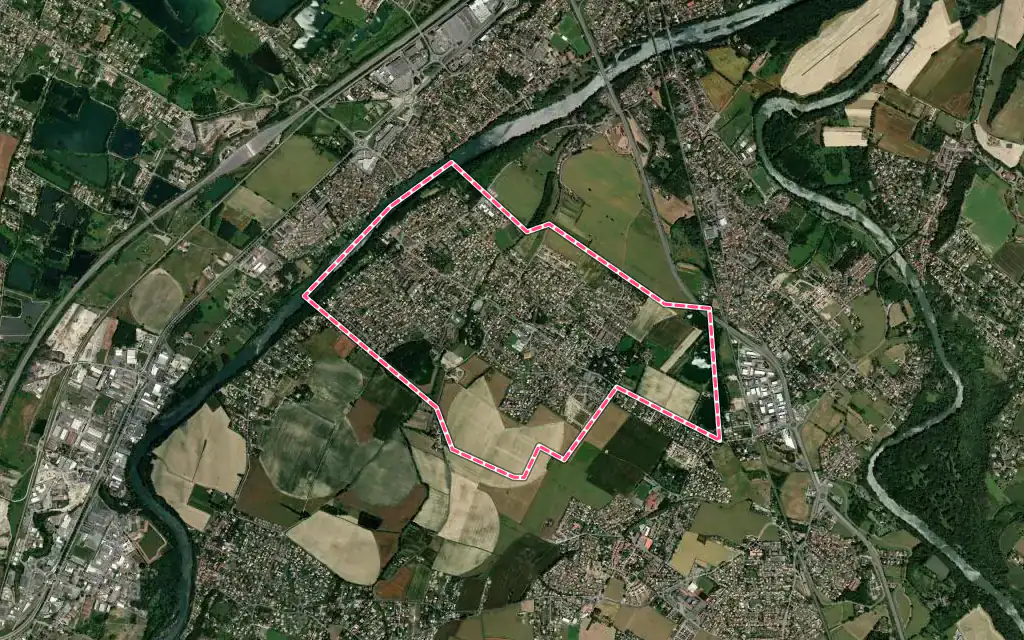 Vue satellite de Roquettes avec ses contours administratifs
