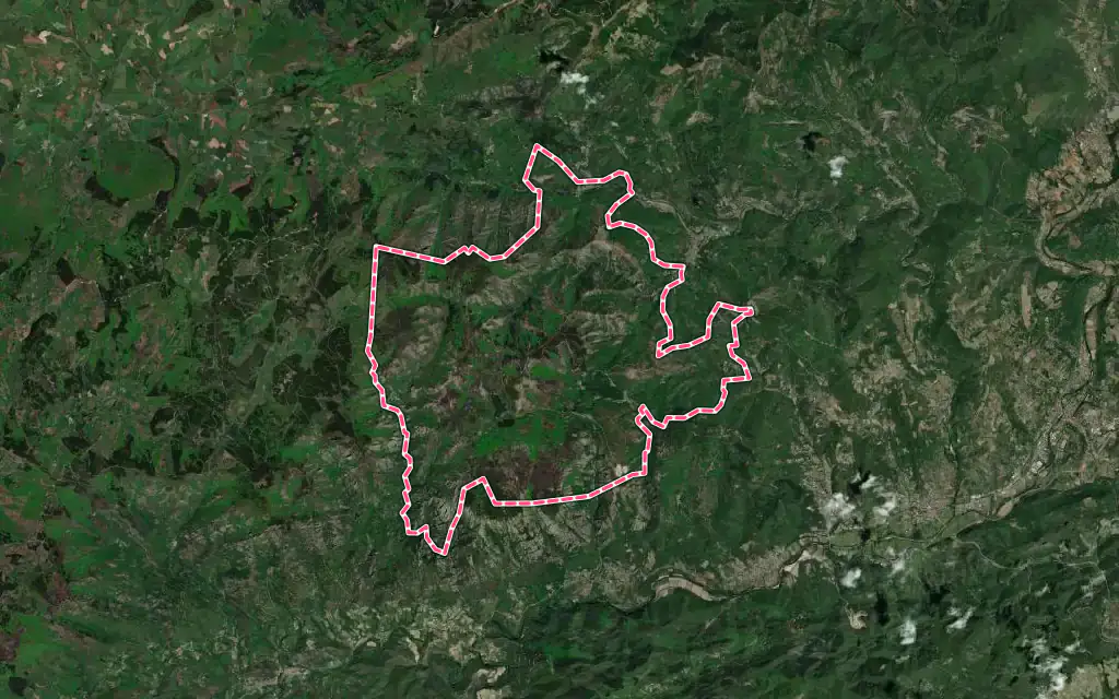 Vue satellite de Rosis avec ses contours administratifs