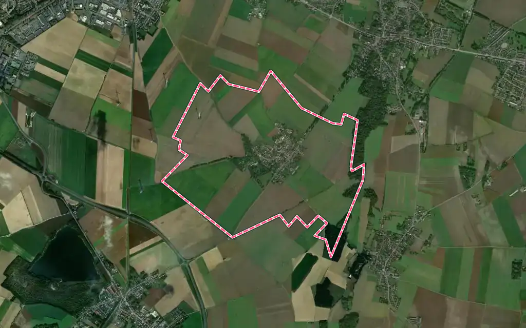 Vue satellite de Roucourt avec ses contours administratifs