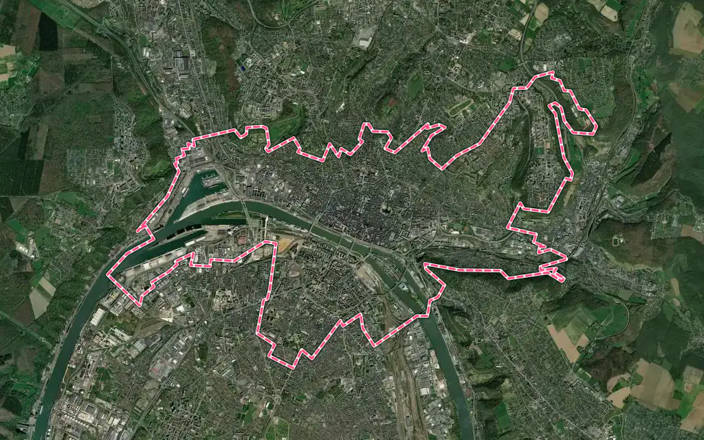 Vue satellite de Rouen avec ses contours administratifs
