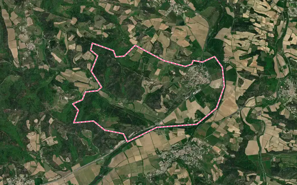Vue satellite de Rouffiac-d'Aude avec ses contours administratifs