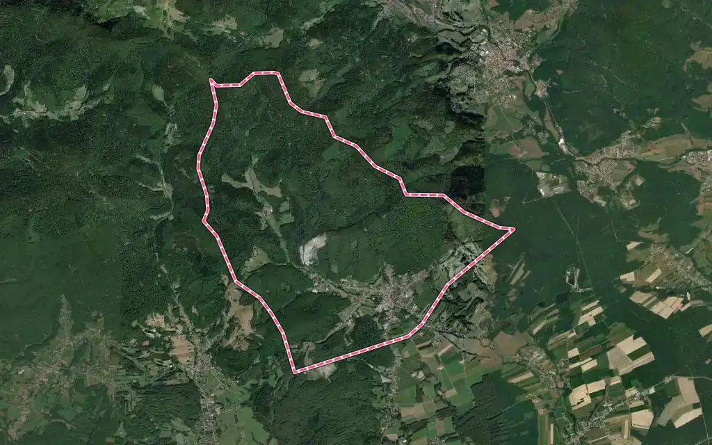 Vue satellite de Rougemont-le-Château avec ses contours administratifs