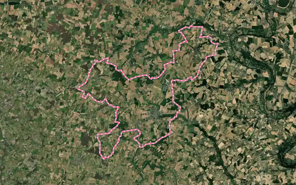 Vue satellite de Rouillac avec ses contours administratifs