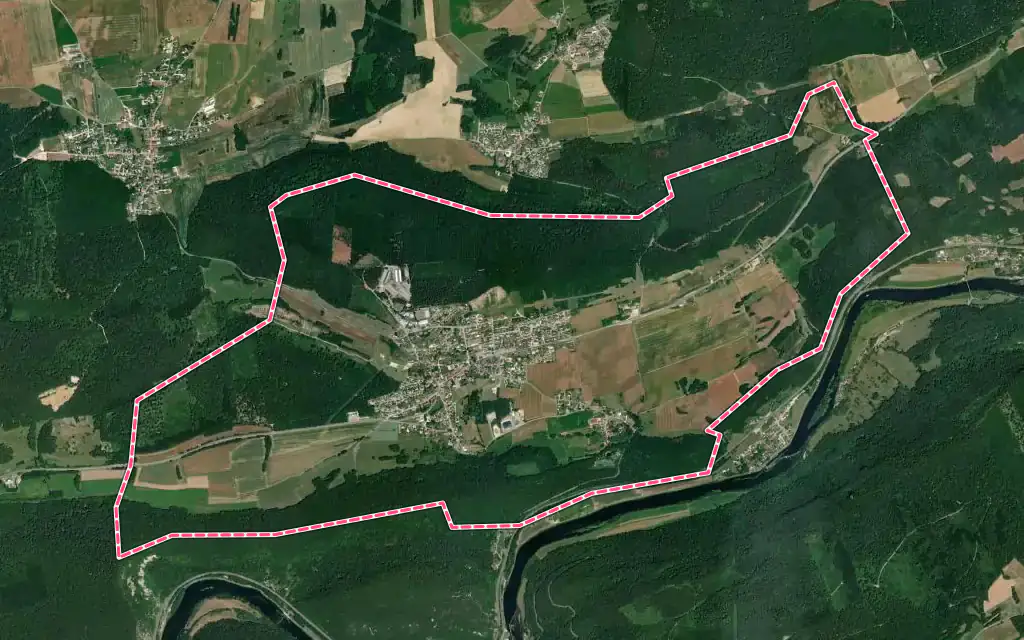 Vue satellite de Roulans avec ses contours administratifs