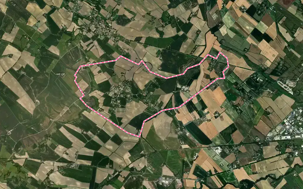 Vue satellite de Roumens avec ses contours administratifs