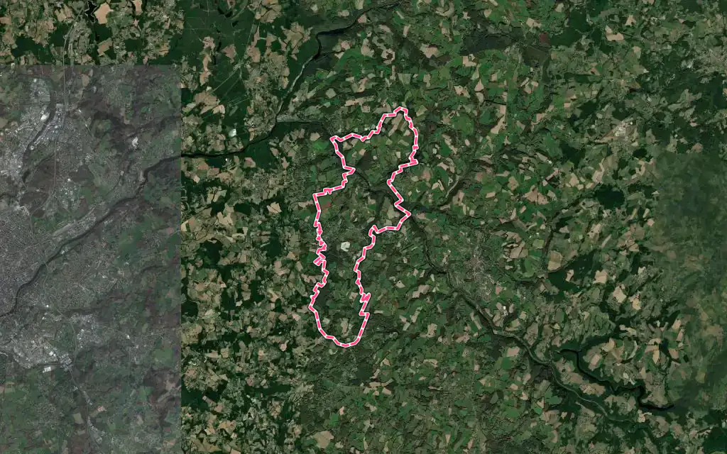 Vue satellite de Royères avec ses contours administratifs