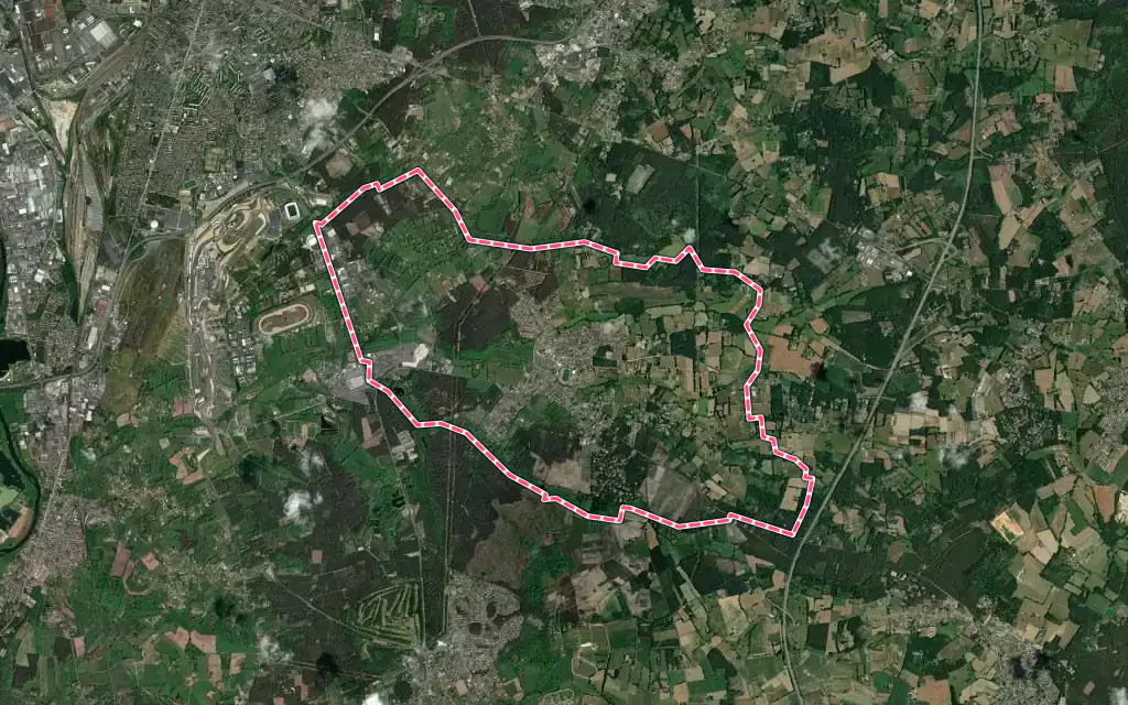 Vue satellite de Ruaudin avec ses contours administratifs