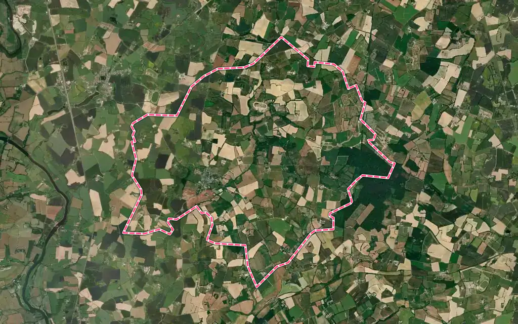 Vue satellite de Ruillé-Froid-Fonds avec ses contours administratifs