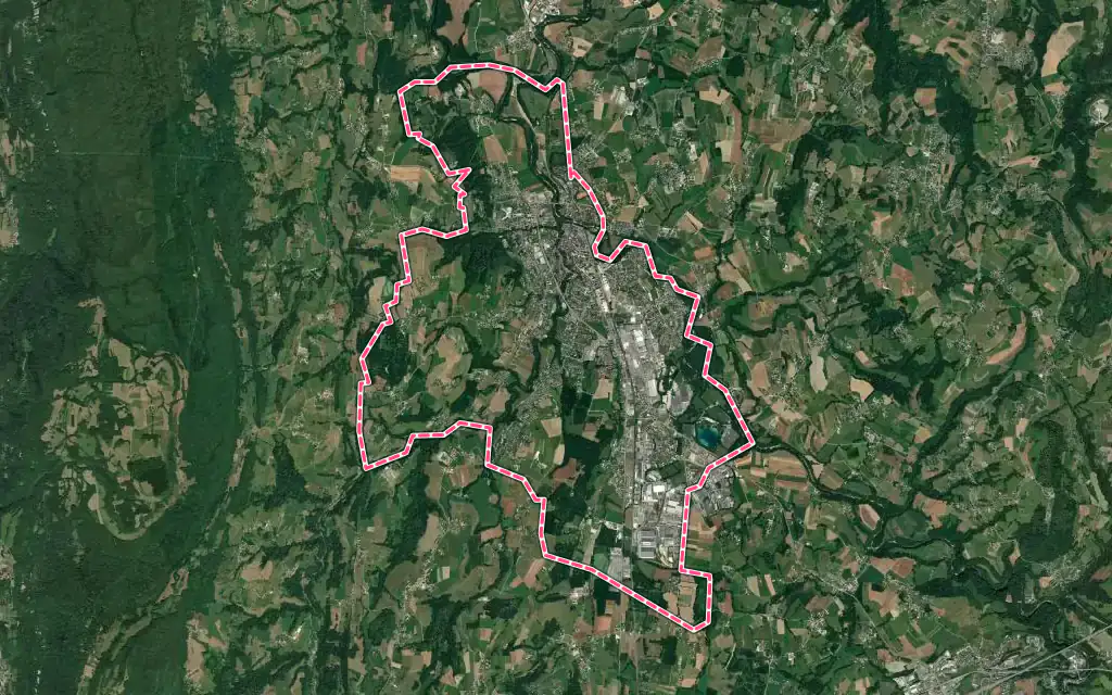 Vue satellite de Rumilly avec ses contours administratifs