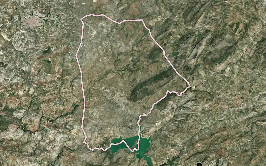 Vista satélite de Rute con su contorno administrativo