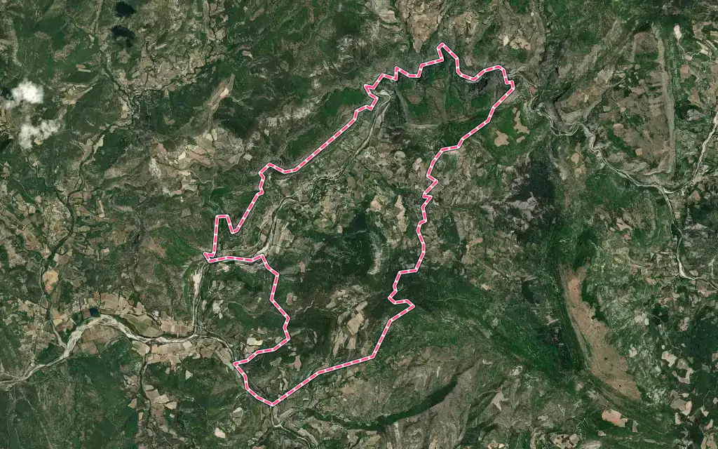 Vue satellite de Sahune avec ses contours administratifs