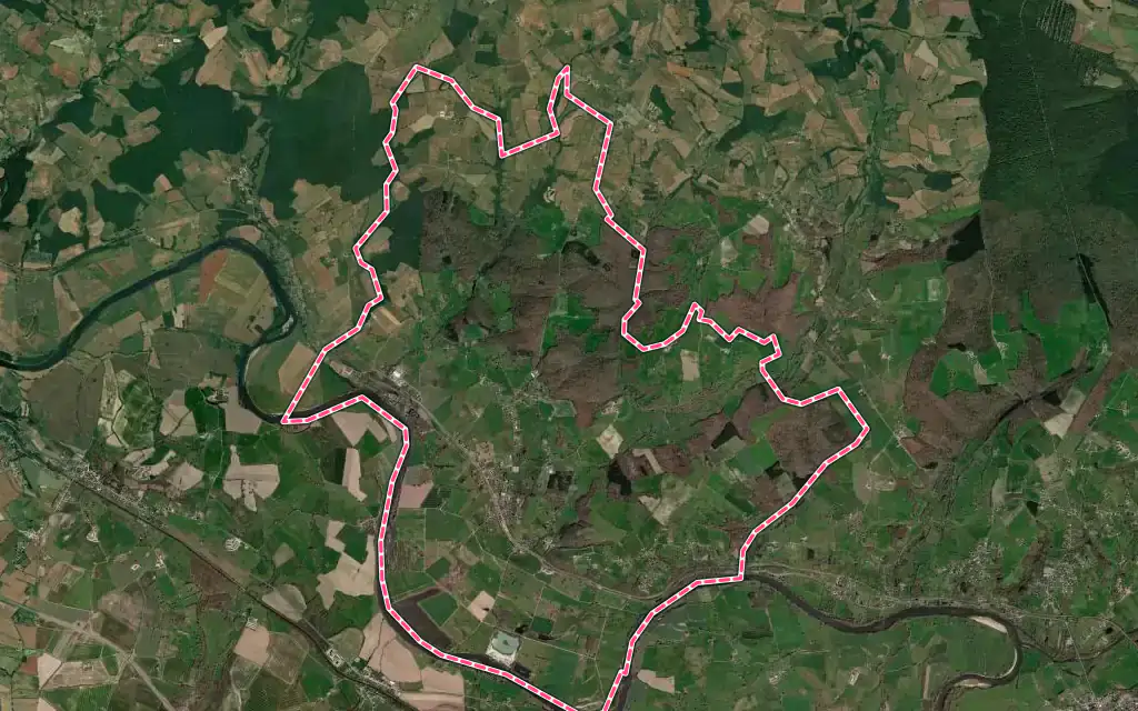 Vue satellite de Saint-Agnan avec ses contours administratifs