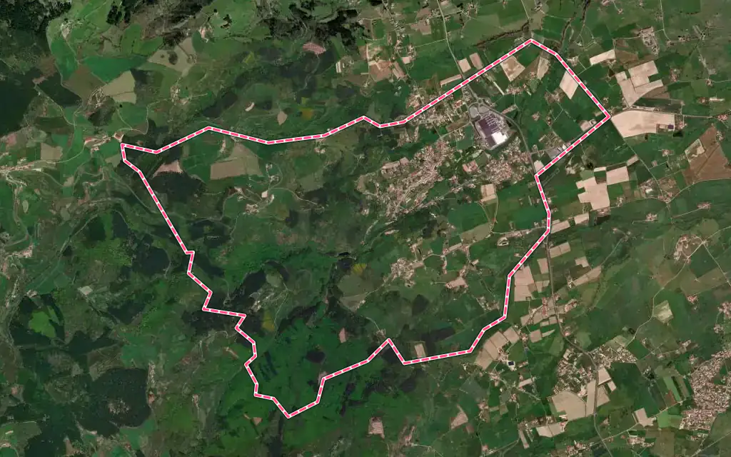 Vue satellite de Saint-Alban-les-Eaux avec ses contours administratifs