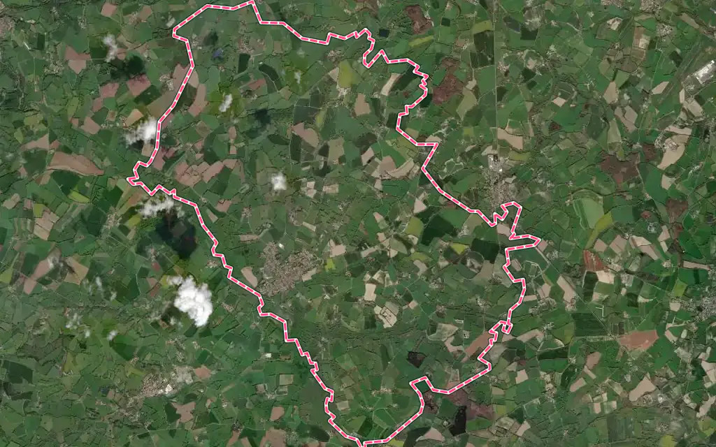 Vue satellite de Saint-Amand-sur-Sèvre avec ses contours administratifs