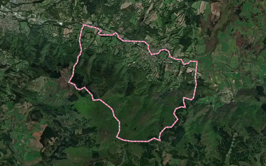 Vue satellite de Saint-Amans-Soult avec ses contours administratifs