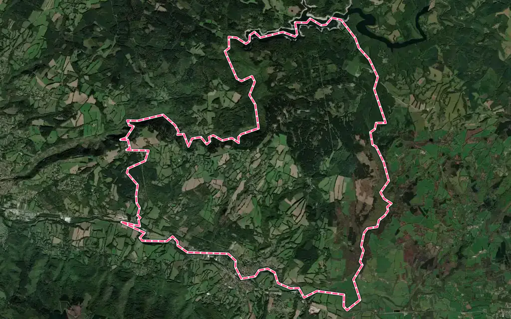 Vue satellite de Saint-Amans-Valtoret avec ses contours administratifs