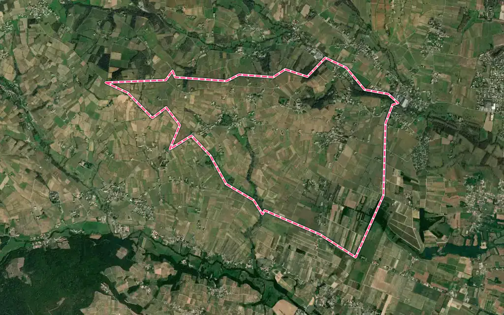 Vue satellite de Saint-Amour-Bellevue avec ses contours administratifs