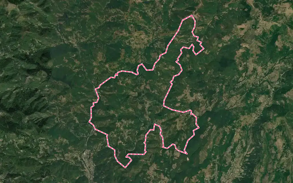 Vue satellite de Saint-Andéol-de-Vals avec ses contours administratifs