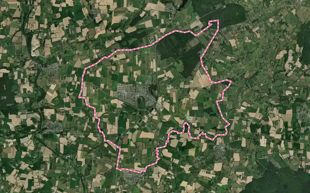 Vue satellite de Saint-Aubin-d'Aubigné avec ses contours administratifs
