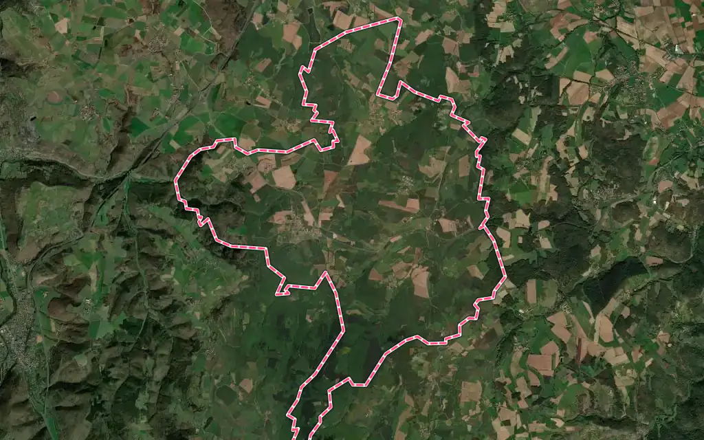 Vue satellite de Saint-Beauzire avec ses contours administratifs